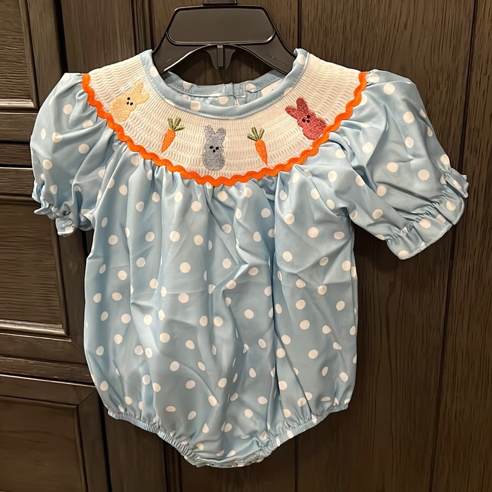 Baby girl embroidered outfit, NWOT, 3-6mo